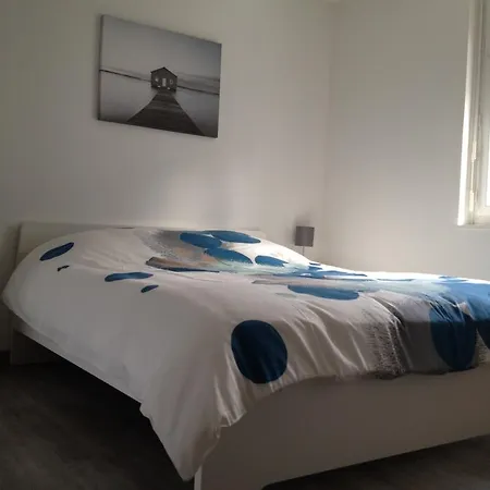 Neo - Sleep In Apartment *